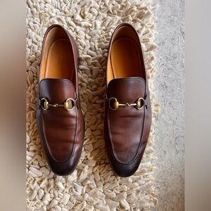 GUCCI Brown Leather Loafers. MENS. SIZE 9